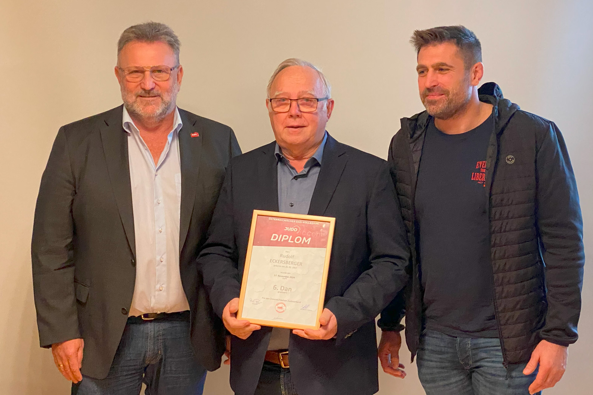 Mehr über den Artikel erfahren 6. Dan für Rudi Eckersberger
